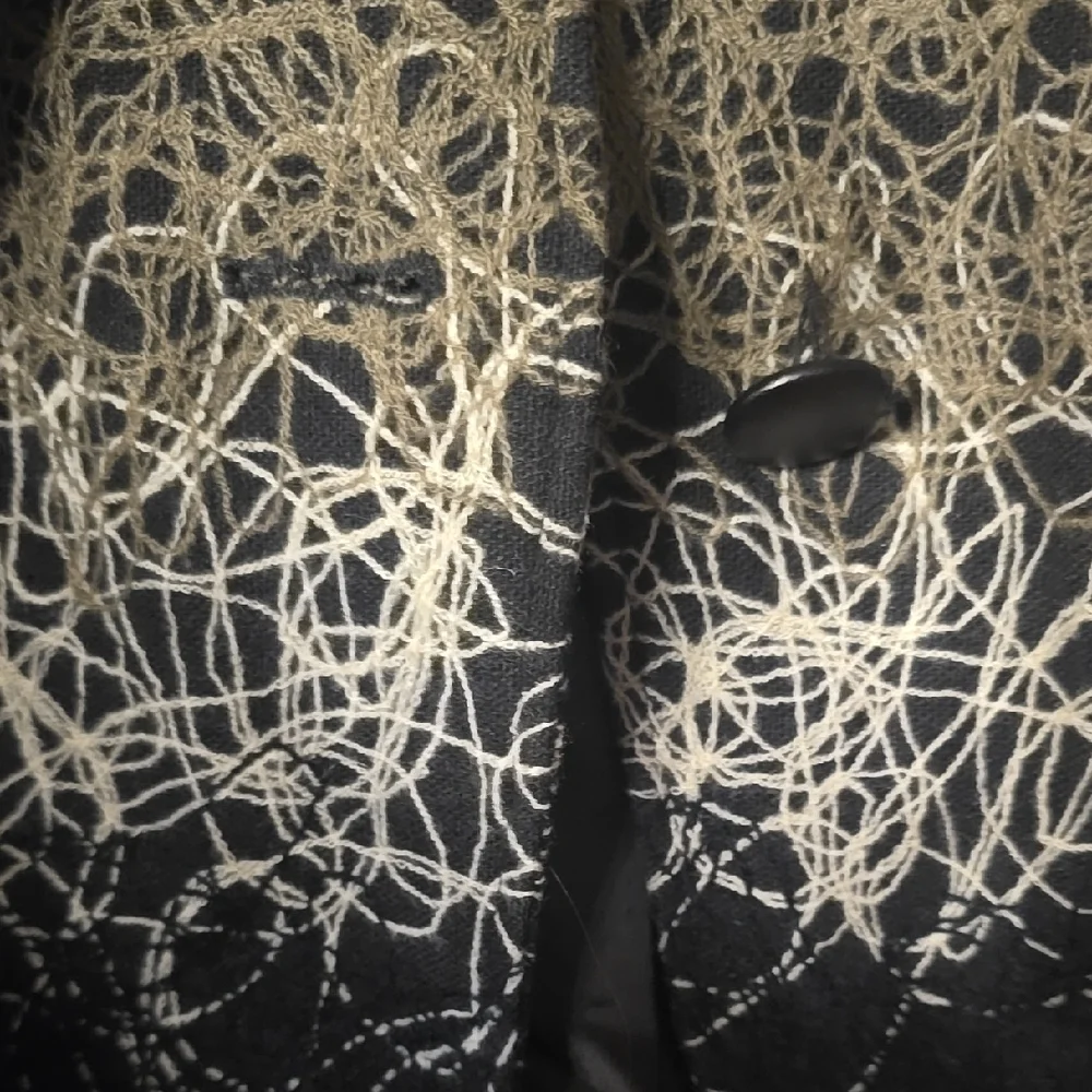 EUC Multiples Petite Large Blazer - Picture 10 of 11